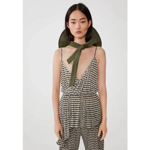 Zara Size Large Asymmetrical Polka Dot Spaghetti Straps V Neck Tank Top‎ Casual